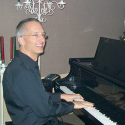 Piano Instructor: Darren Snipes